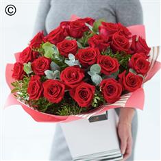 24 Valentine&#39;s Red Rose Hand-tied